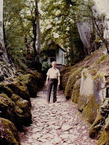 Fred R Krug in the Hohle Gasse in Kuessnacht