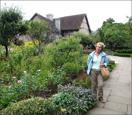 Rosemary Krug at William Shakespeare's house