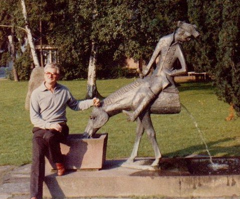 Fred R Krug at Baron Muenchhausen estate